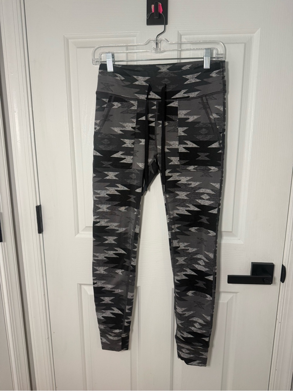 aerie Gray Aztec-Pattern Joggers